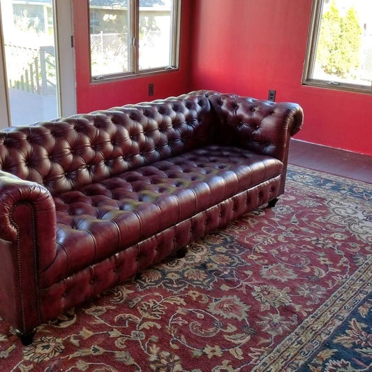 Kingsford Collection – Deep Burgundy Red Top Grain Buffalo Leather Chesterfield sofa - Kukuu Sofa