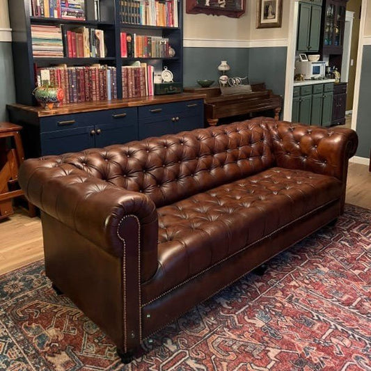 Kingsford - Vintage Brown Top Grain Buffalo Leather Chesterfield sofa - Kukuu Sofa