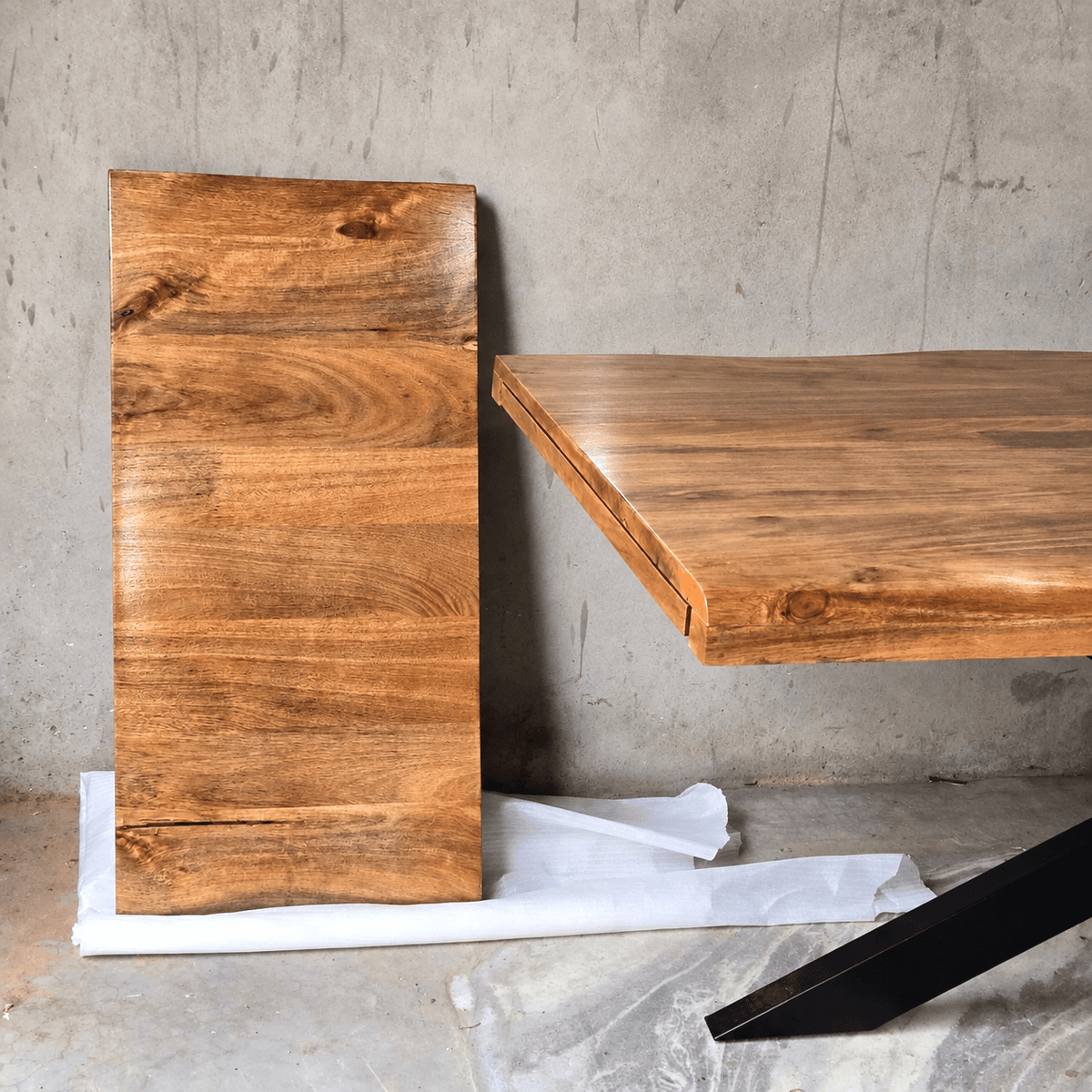 KUKUU Extend-It! – Solid Mango Wood Extending Dining Table 200–300cm - Kukuu Sofa