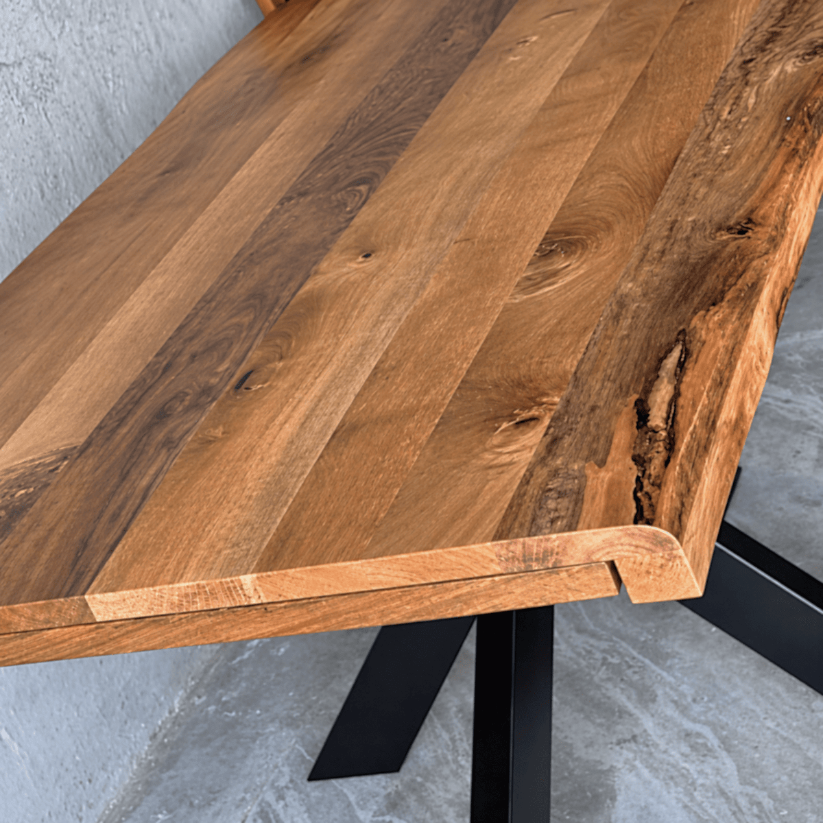 KUKUU Extend-It! – Solid Mango Wood Extending Dining Table - Kukuu Sofa